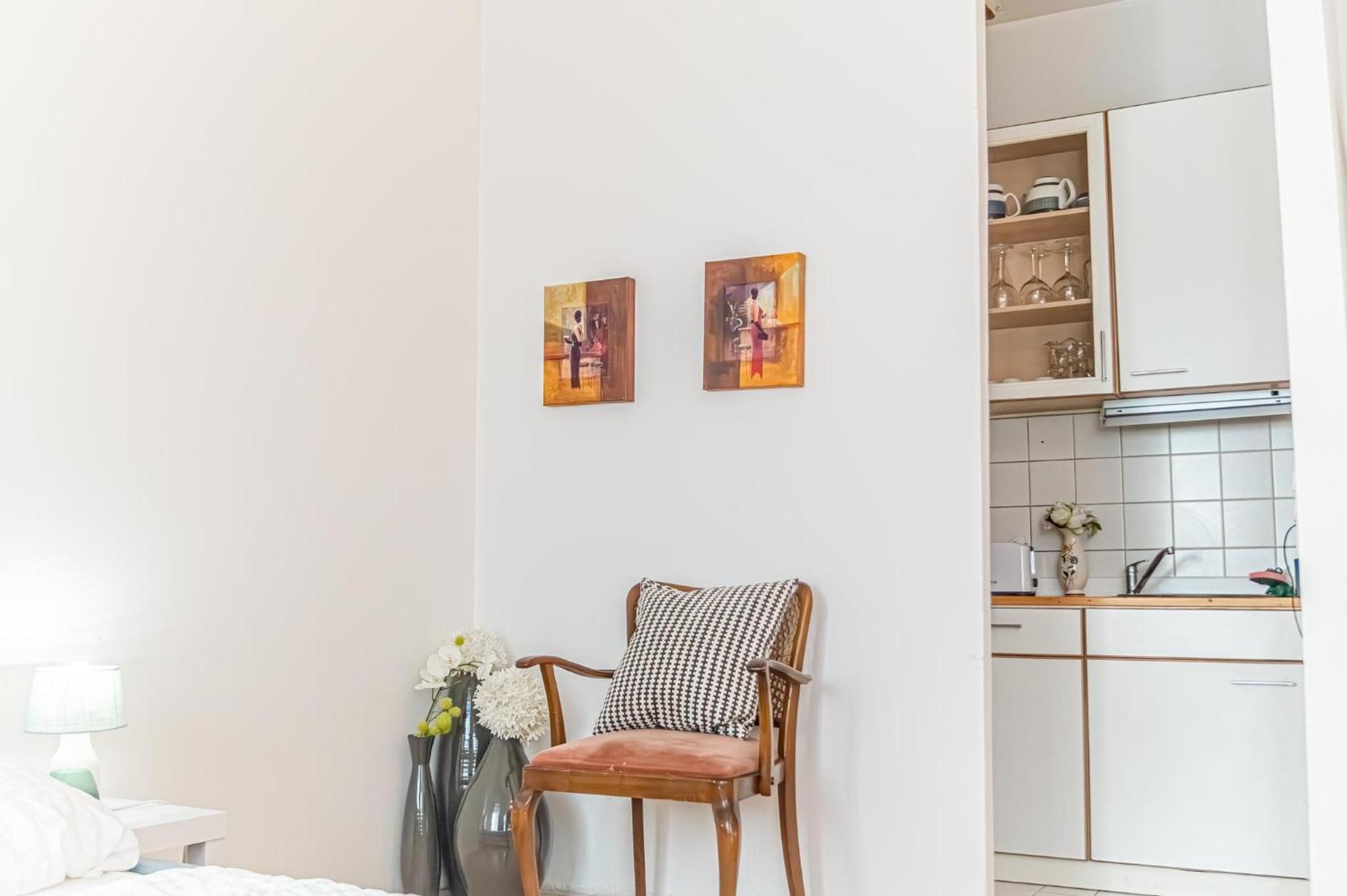 Lovely 2Br Apartment - Ideal For Long Stays Вена Экстерьер фото