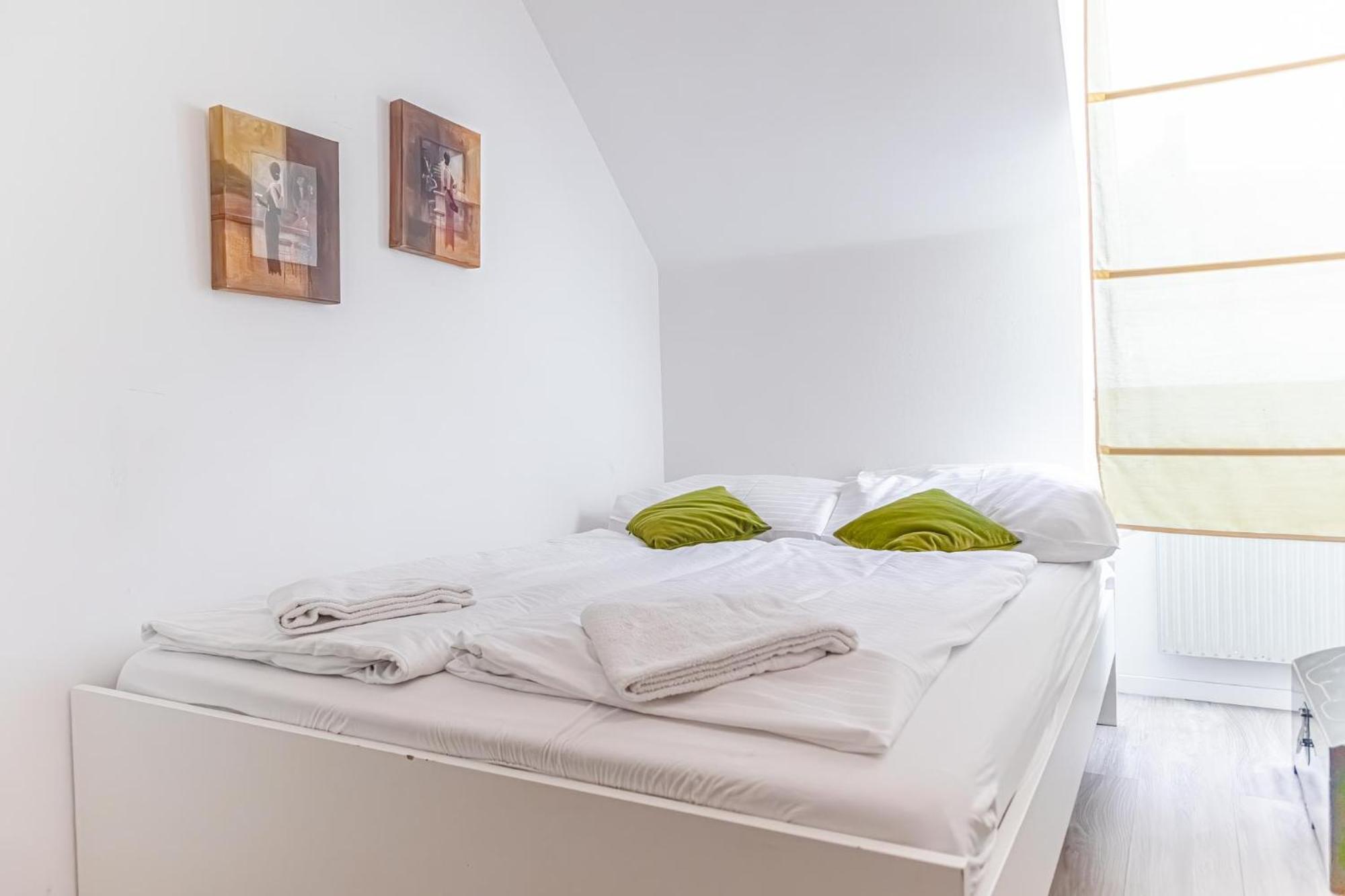 Lovely 2Br Apartment - Ideal For Long Stays Вена Экстерьер фото